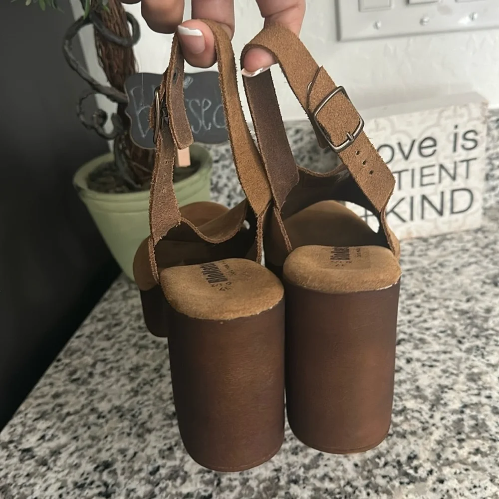 BIO NATURAL Leather Brown Wedge with Buckle Sling Stacked Heels Mules Size 6.5